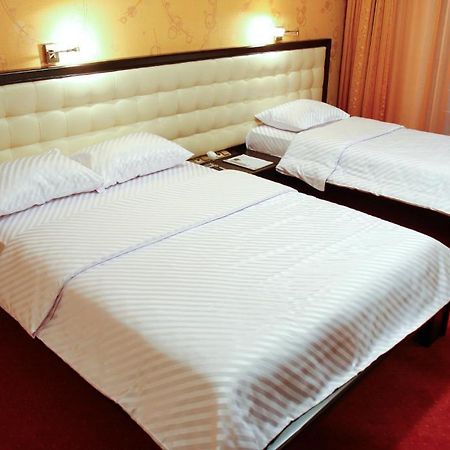 Hotel Anna Junior Târgu Jiu Oda fotoğraf