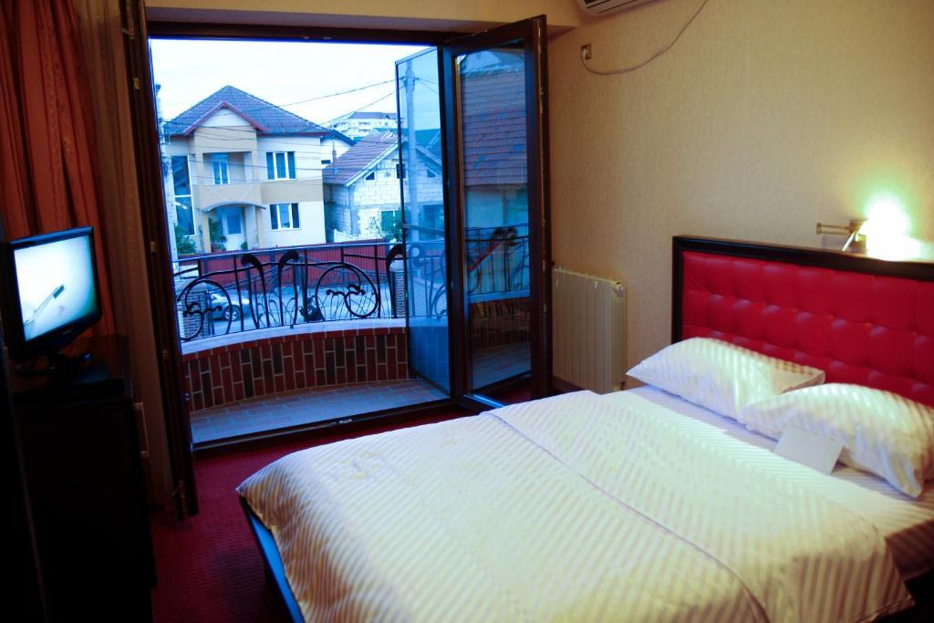Hotel Anna Junior Târgu Jiu Oda fotoğraf
