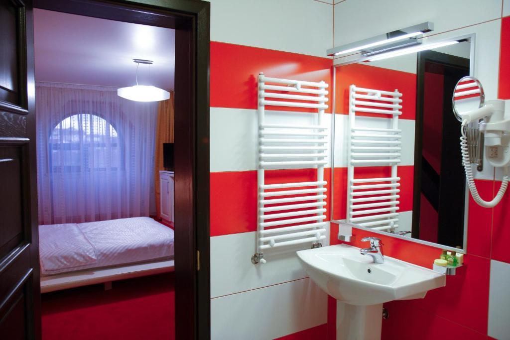 Hotel Anna Junior Târgu Jiu Oda fotoğraf