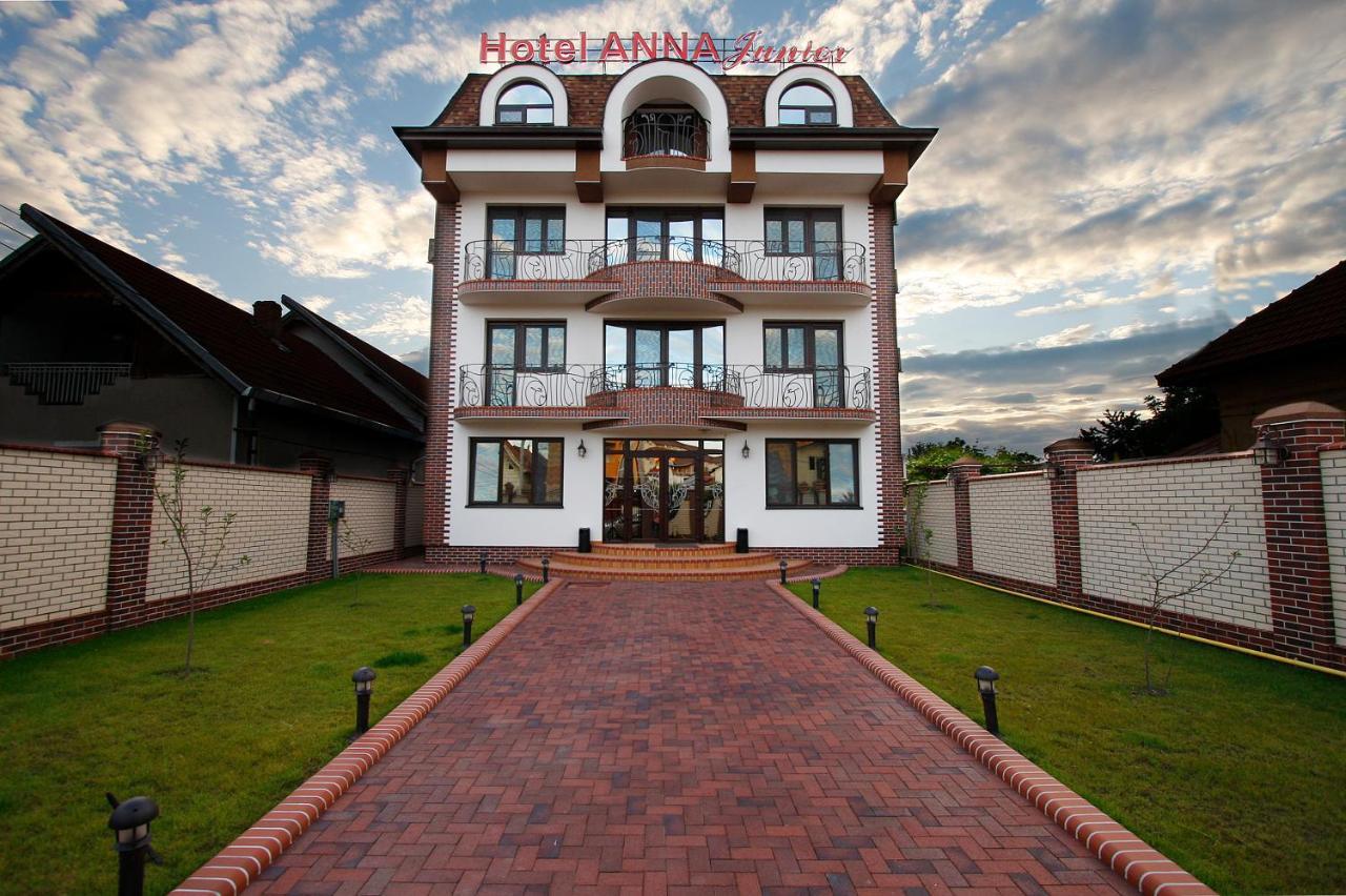 Hotel Anna Junior Târgu Jiu Dış mekan fotoğraf